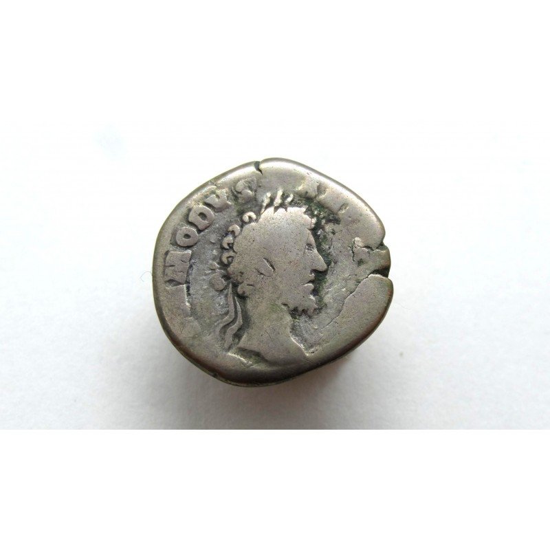 Roman Empire Denar Commodus 180 - 192