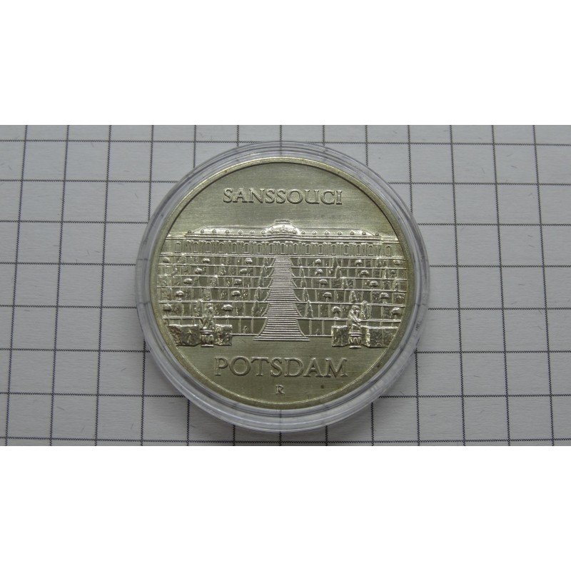 germany-ddr-vdr-5-mark-1986 germany-ddr-vdr-5-mark-1986